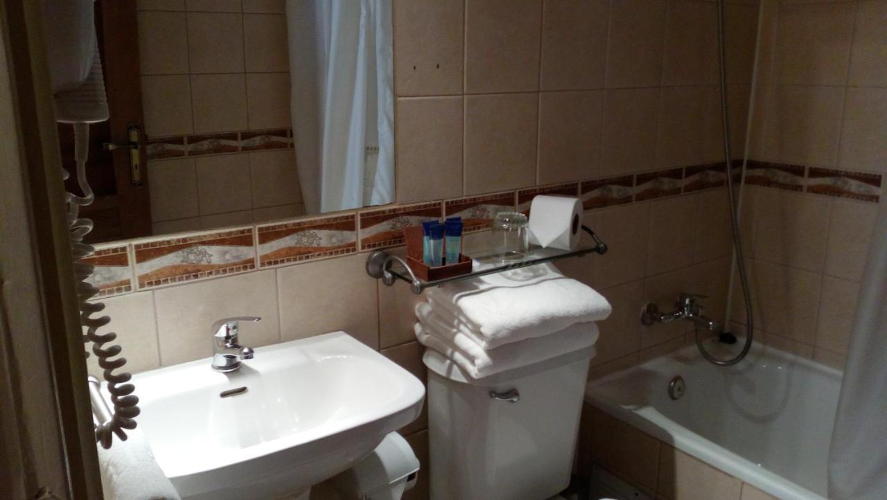 Hotel Di Torlaschi Valdivia Kültér fotó